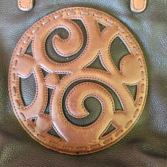 Brighton Kensington London Groove Medallion Crossbody Bag Black & Brown Leather - Picture 7 of 14